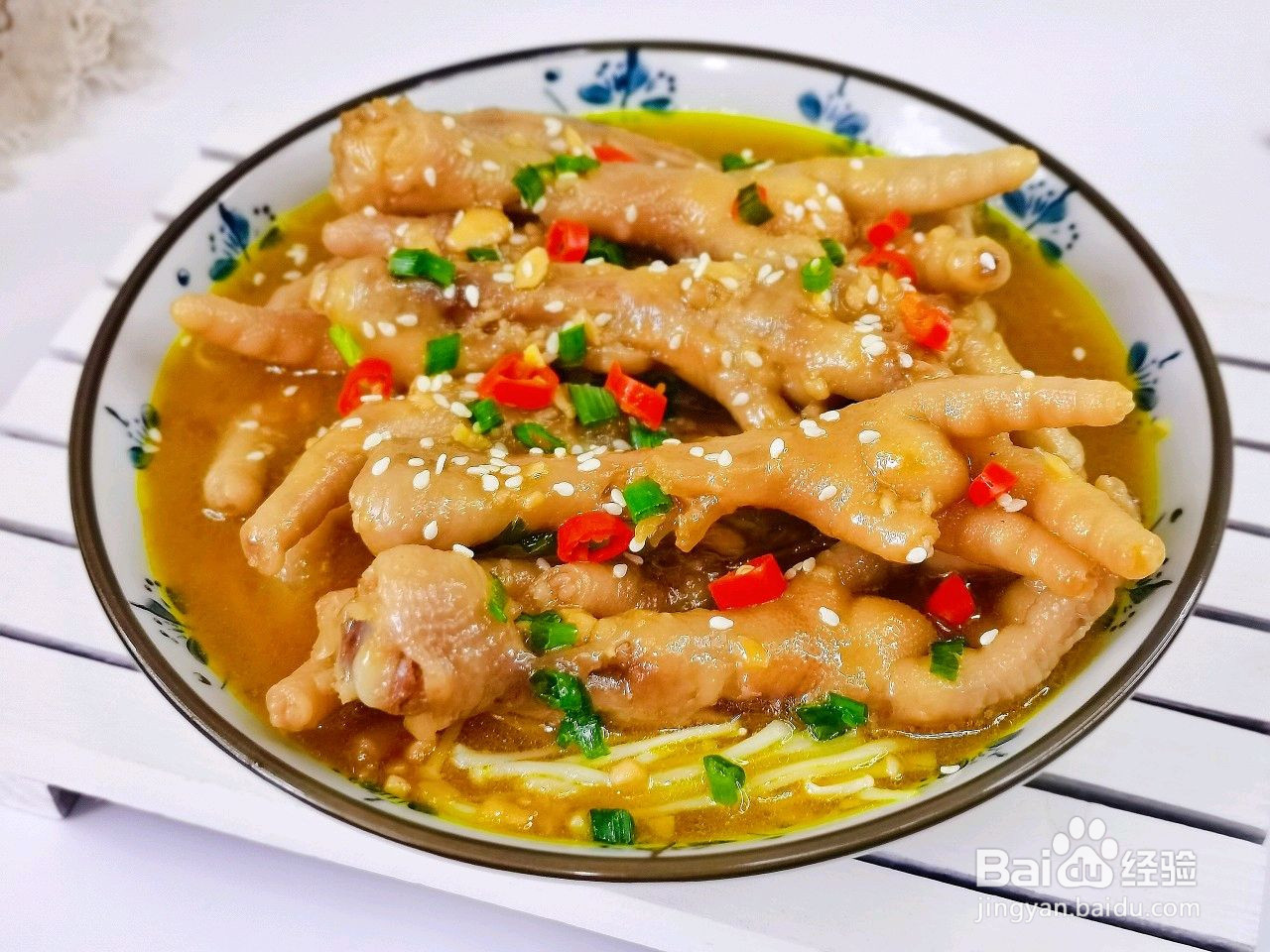 蒜蓉金汤凤爪的做法