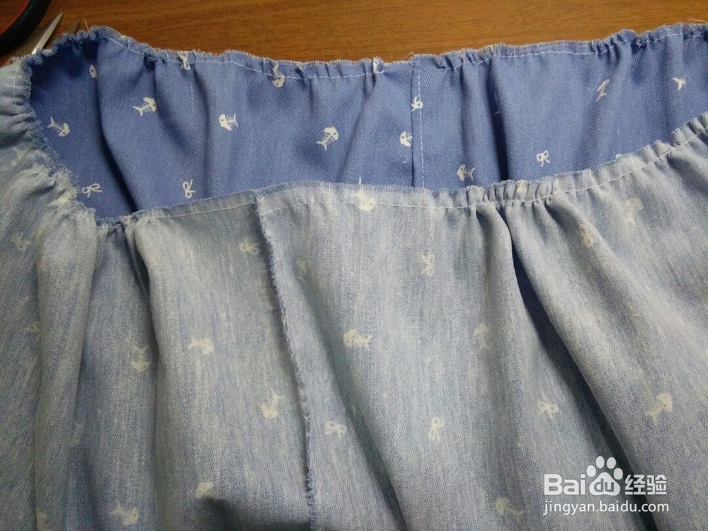 简单可爱的连衣裙