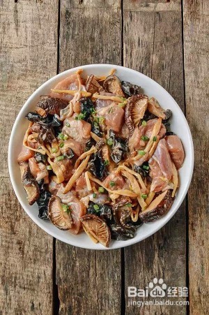 怎么做香菇蒸鸡腿肉