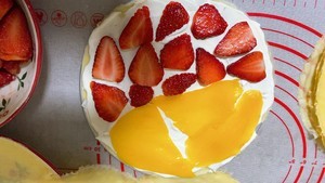 草莓芒果千层蛋糕教程