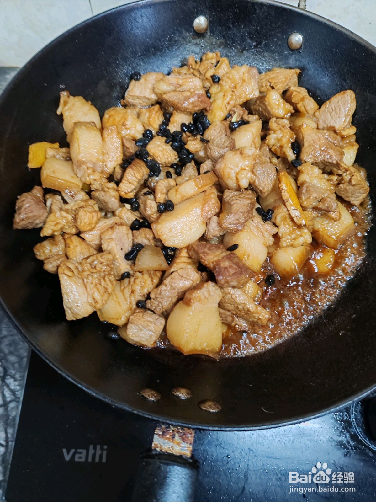 红烧肉烧麻花的做法