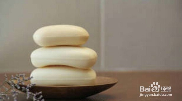 怎样轻松为马桶除菌去垢？