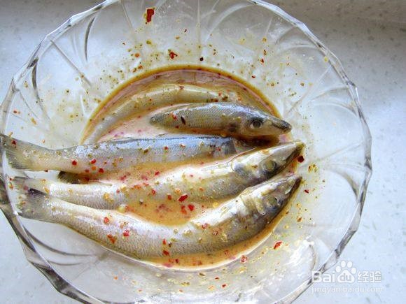 干炸沙丁鱼的做法