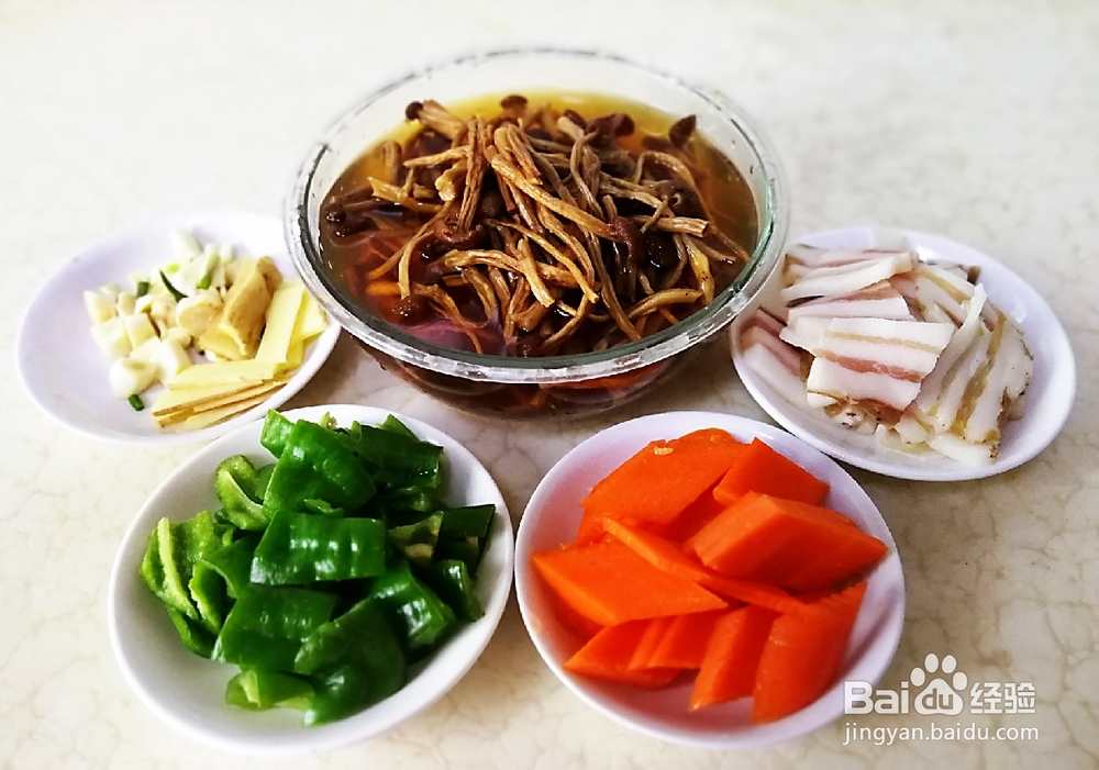 比较好吃的腊肉茶树菇