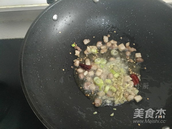 肉丁榨菜炒豆腐
