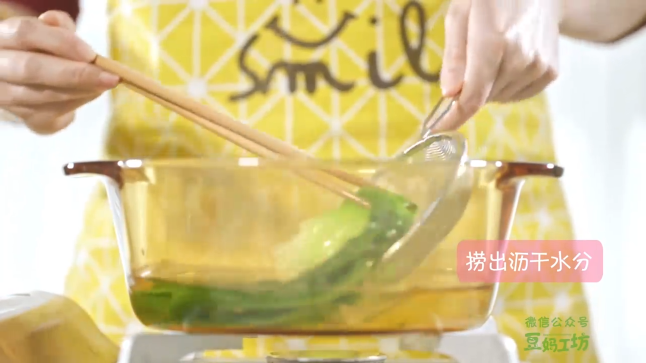 如何制作蔬菜虾皮面