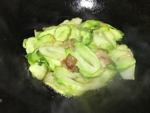 培根炒儿菜制作方法！