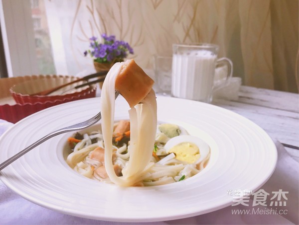 扎心香肠汤面