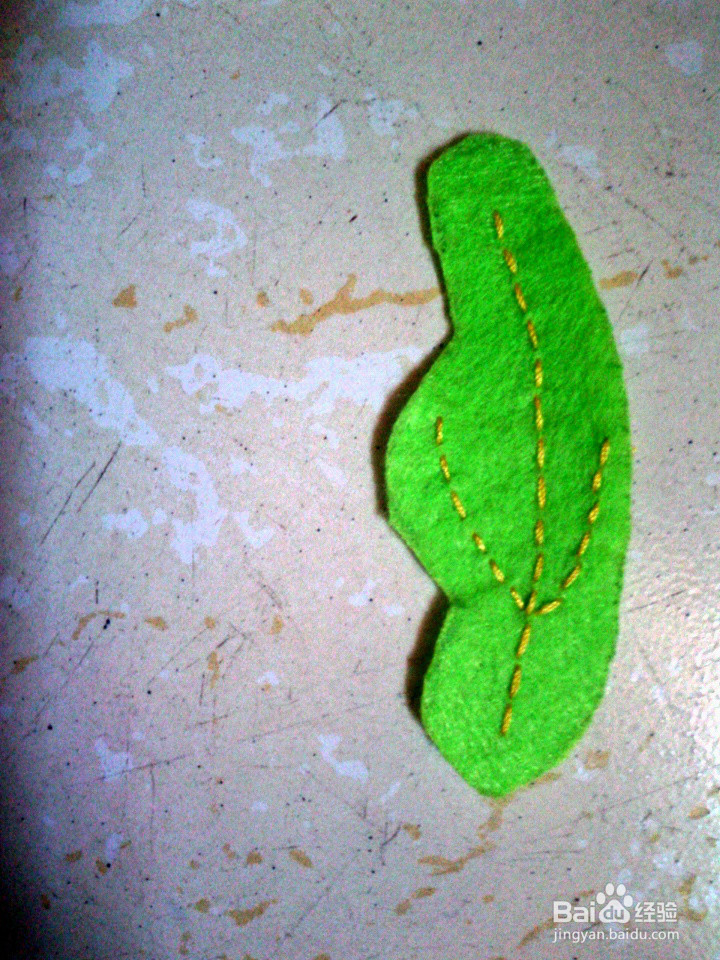 怎样用不织布DIY龙猫鼠标垫?