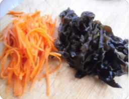 如何做萝卜丝鲫鱼汤