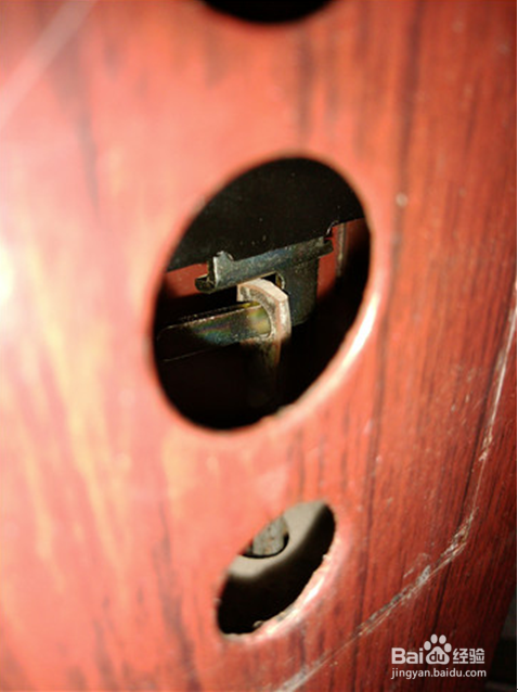 更换保德安锁体过程