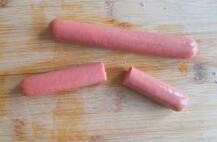 怎么烹制一道美食培根卷肠 