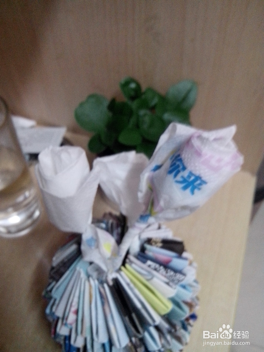 折一朵纸玫瑰，送给心爱的她