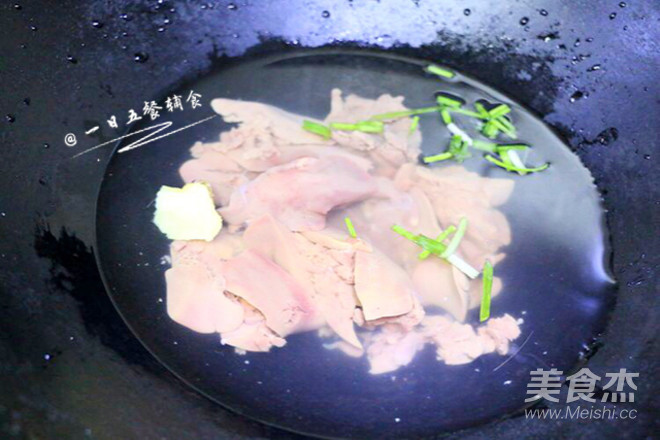 鸡肝藕饼的做法