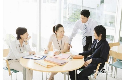 如何赞美理性的男人——间接赞美