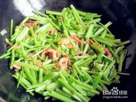 芹菜炒猪肉做法