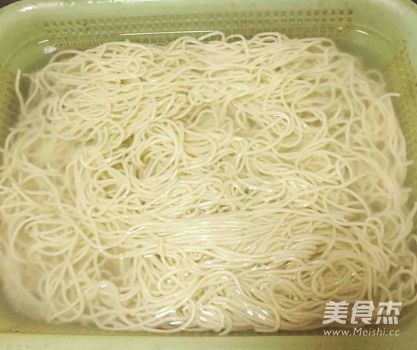 过水面条的做法