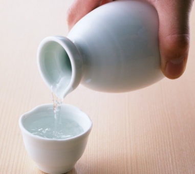 白酒里加盐有什么作用