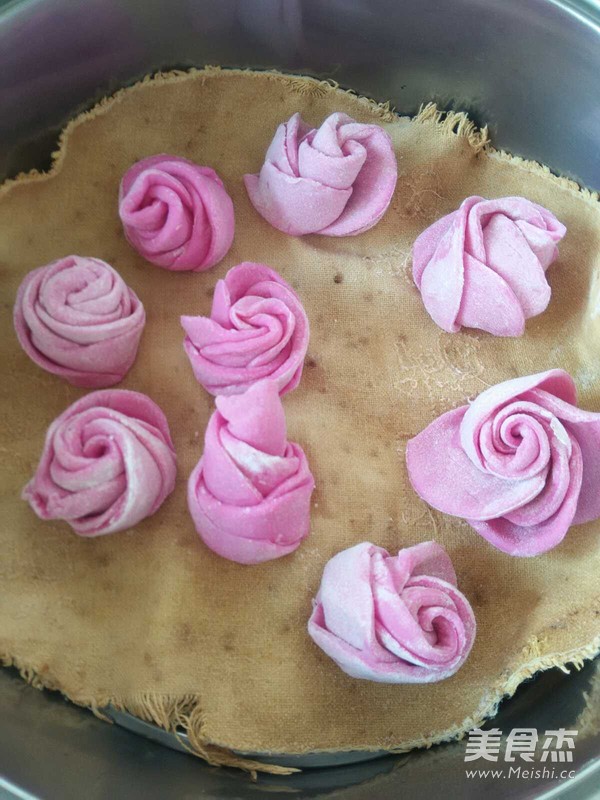 玫瑰小花卷的做法