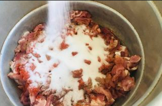 麻辣香肠怎么做