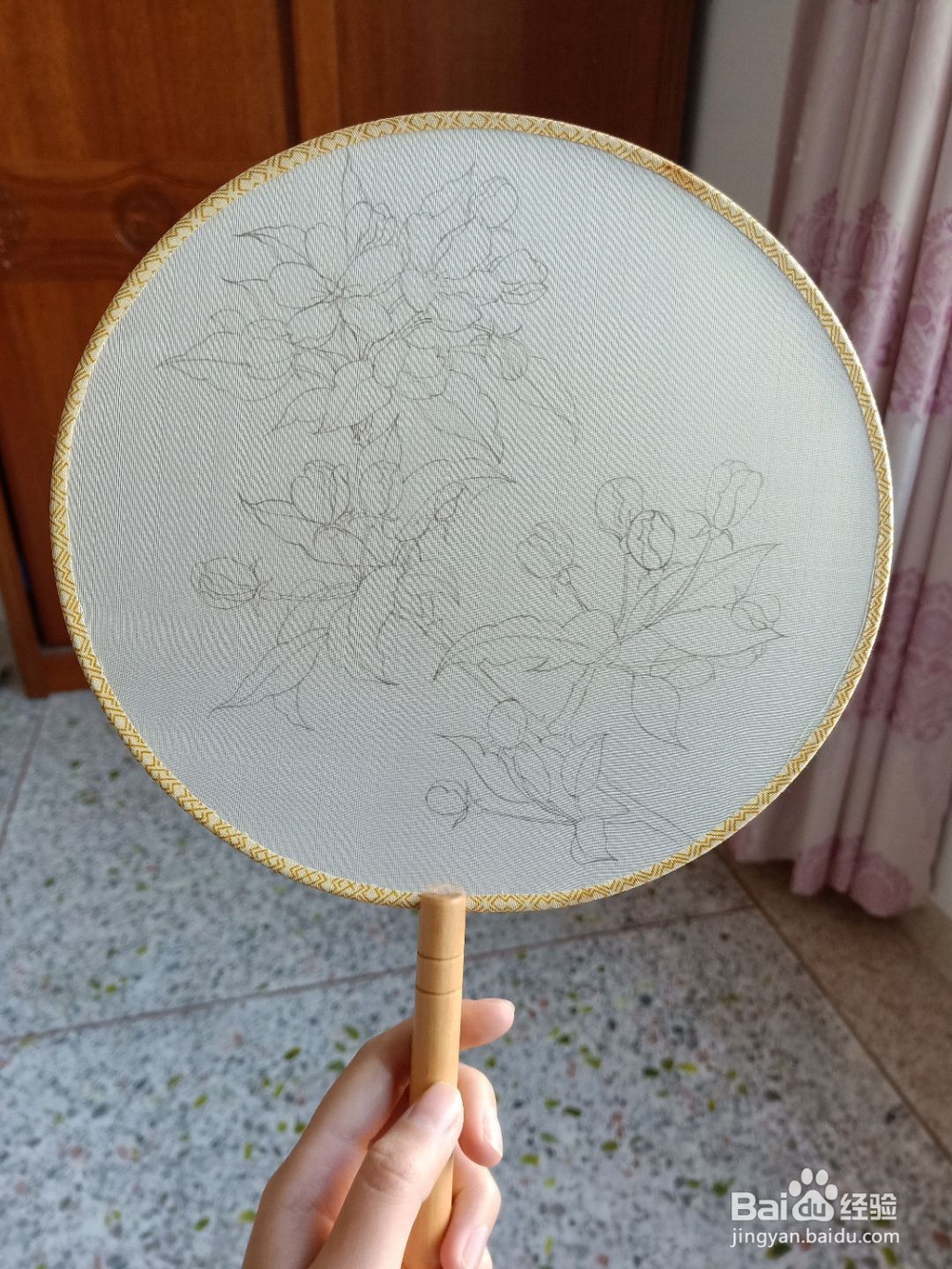 团扇工笔画的小技巧
