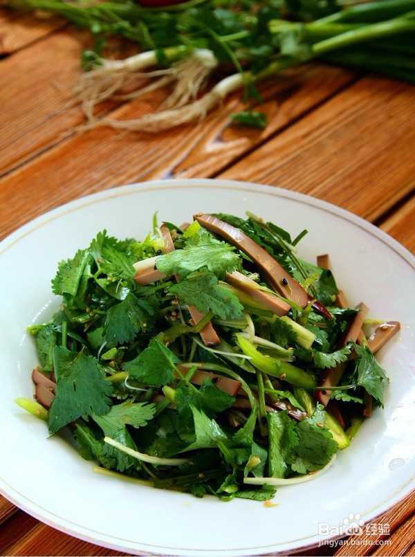 教你做鸡蛋干拌香菜