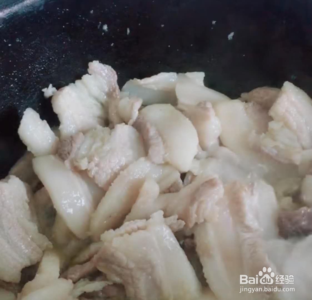 东北油嗞啦,也叫油渣做法