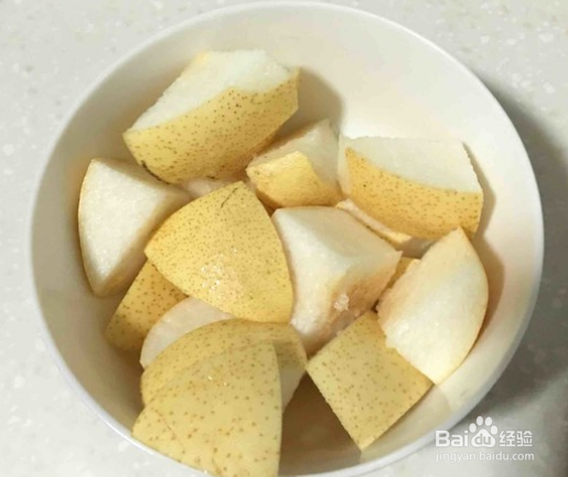 雪梨红枣银耳汤