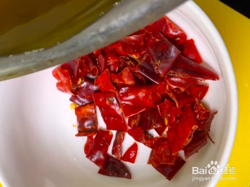 干豆腐拌猪耳朵的教程