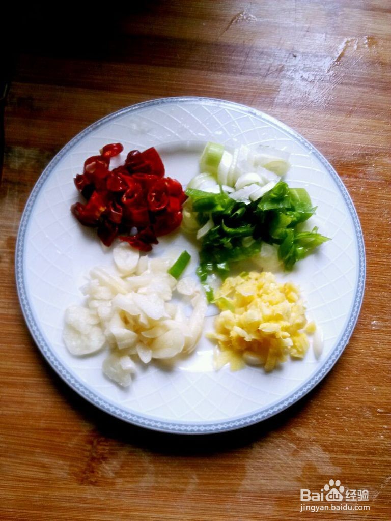 怎么做手撕包菜？