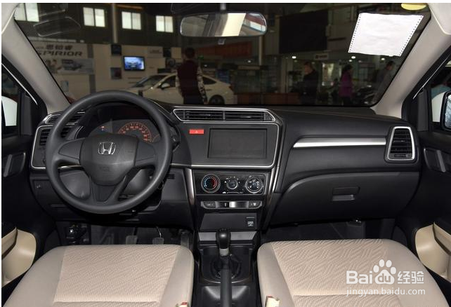 真正的乞丐版！这些车的低配几乎被搬空所有配置