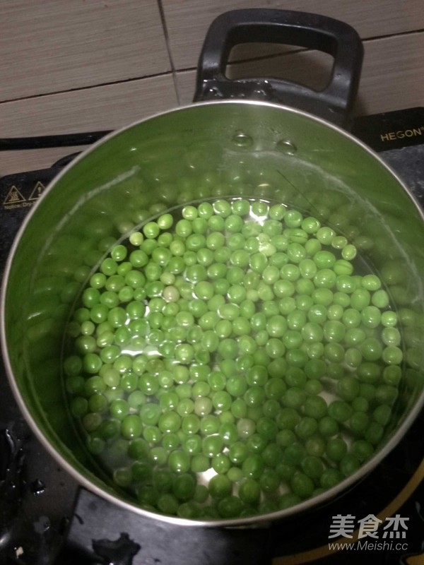 菠萝碗豆玉米炒饭