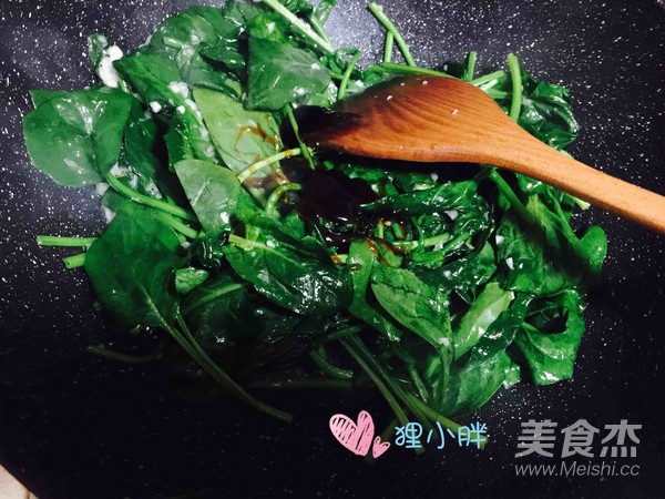 蒜蓉菠菜的做法