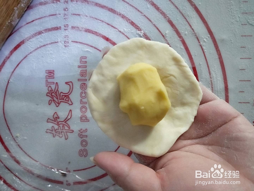豆沙馅的酥饼