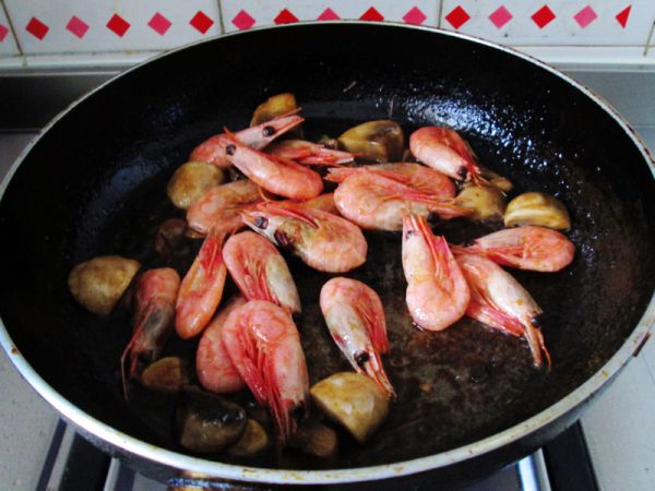 干煸蘑菇北极虾