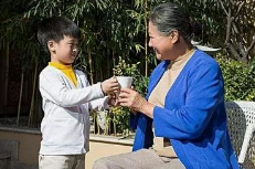 父母怎样引导孩子学会宽容?