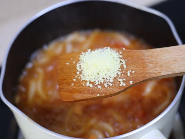 番茄酸汤乌冬面