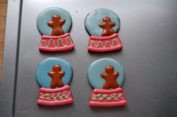 圣诞水晶球音乐盒糖霜饼干