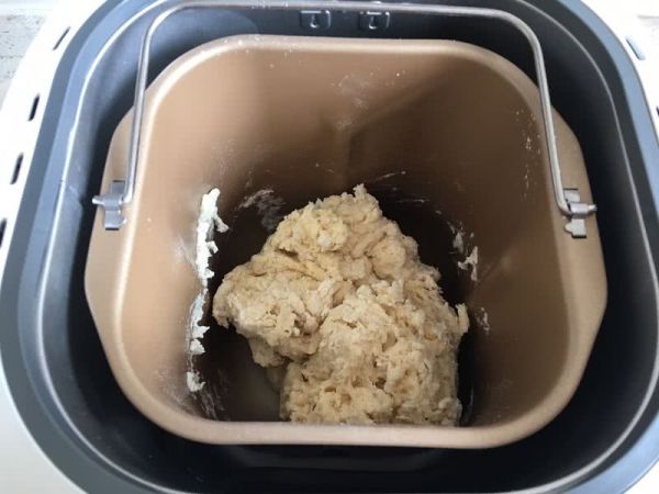 黄桃椰蓉心形面包