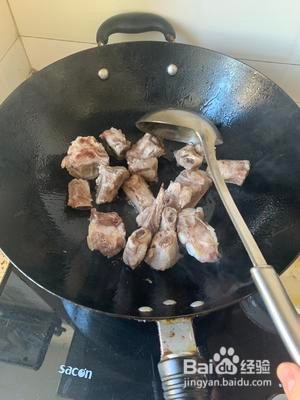 如何制作一款爆款酥脆酸的甜糖醋排骨