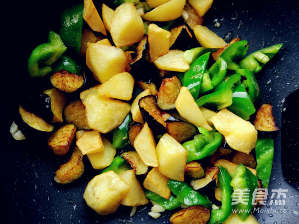 家常地三鲜的做法