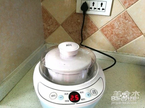 祛湿排毒的薏米红豆粥