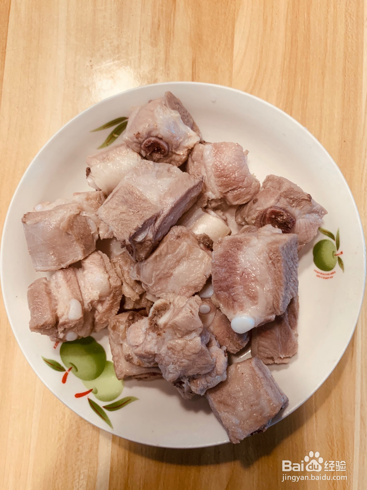 酸酸甜甜小排骨的做法