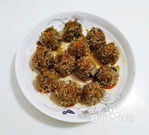 吃一口流汤的糯米丸子