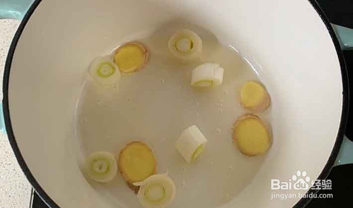 玉米骨头汤怎么做