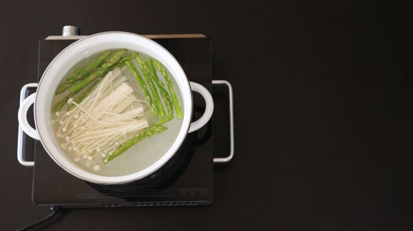 芦笋培根金针卷