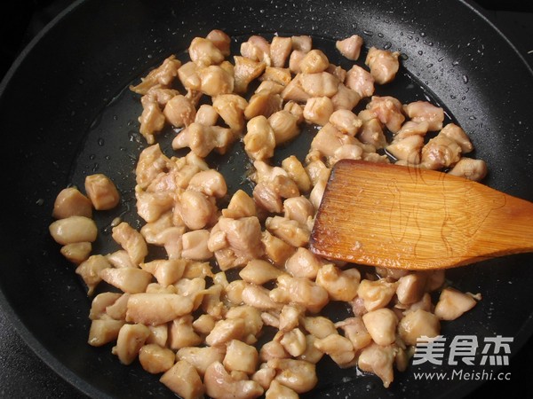 杏鲍菇炒鸡丁