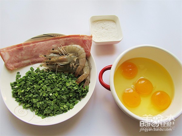 虾仁韭菜厚蛋饼