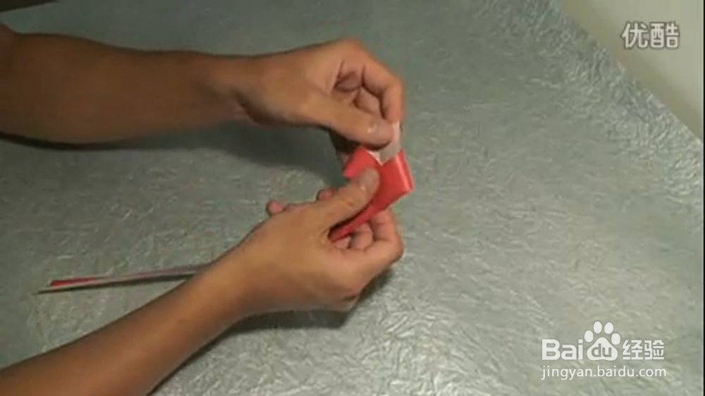 如何用纸叠星星