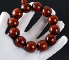 小叶紫檀盘玩的方法